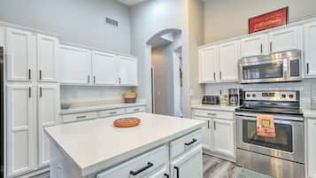 Rumah (4 Bedrooms) | Interior