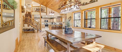 House (4 Bedrooms) | Interior