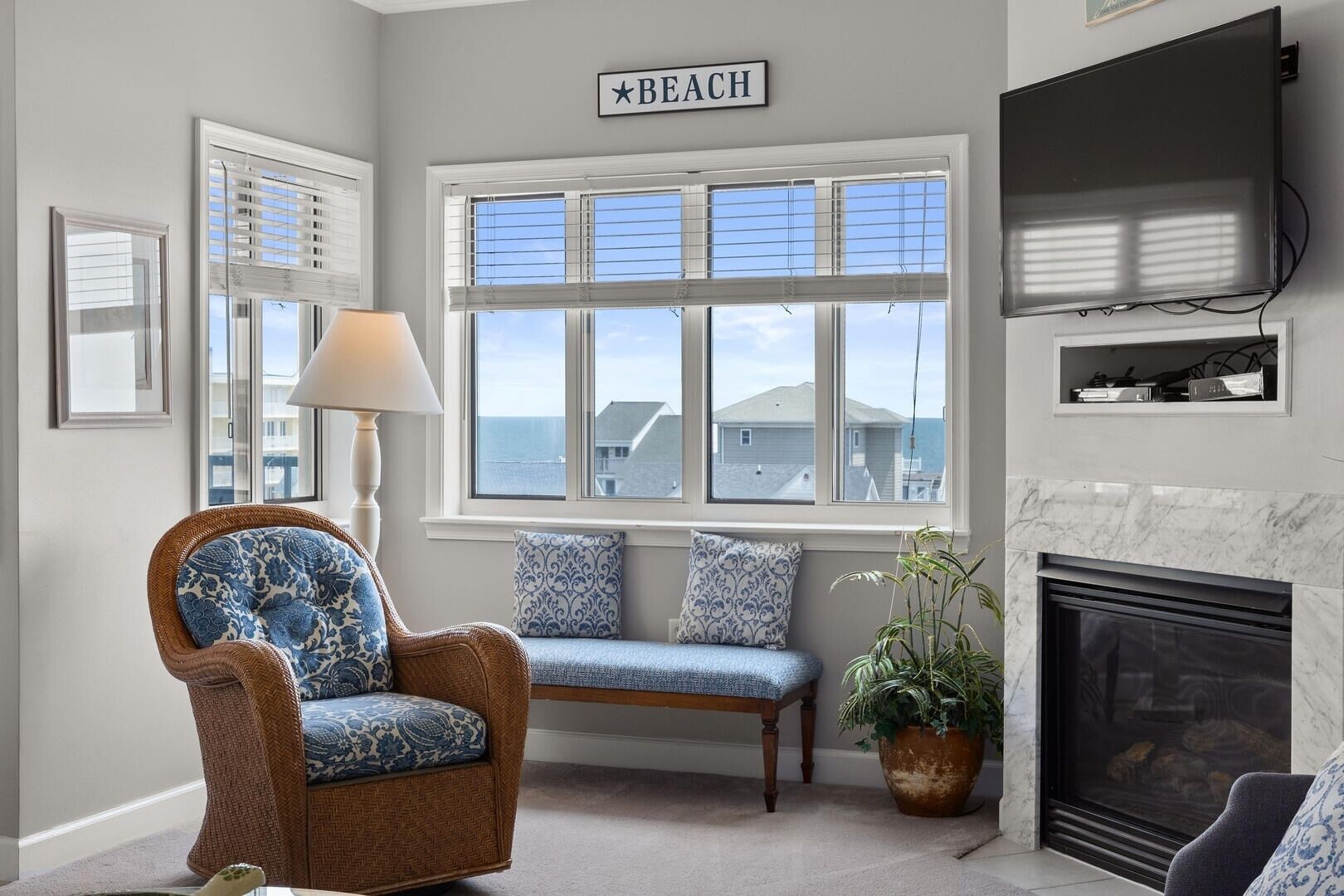 Condo, 3 Bedrooms | Interior