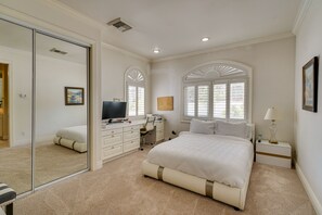 5 Schlafzimmer, Bügeleisen/Bügelbrett, Bettwäsche