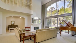 Unclassified image, 4 of 45, button - Grand Las Vegas Home w/ Pool - Near Golf & Strip! (Las Vegas)