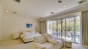 Unclassified image, 5 of 45, button - Grand Las Vegas Home w/ Pool - Near Golf & Strip! (Las Vegas)