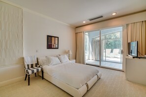 5 Schlafzimmer, Bügeleisen/Bügelbrett, Bettwäsche