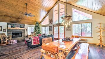 House (4 Bedrooms) | Interior