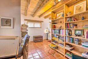 House (1 Bedroom) | Interior - Casita Vacation Rental Near Taos w/ Patio! (Taos)