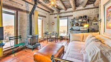 House (1 Bedroom) | Interior