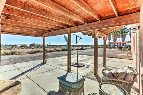 Eloy Desert Oasis w/ Courtyard & Pool Access!
