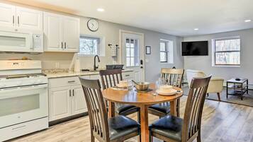 Apartment (1 Bedroom) | Bahagian dalam