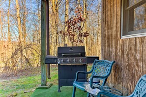 Apartment (1 Bedroom) | Interior - Charming Beacon Apt w/ Fire Pit: Near Hiking! (Beacon)