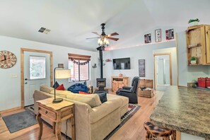 Ev (3 Bedrooms) | İç mekân