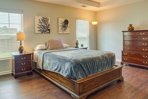 House (3 Bedrooms) | Interior - Johns Island Vacation Rental: 11 Mi to Charleston! (Johns Island)