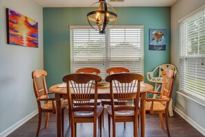 Interior - Johns Island Vacation Rental: 11 Mi to Charleston! (Johns Island)