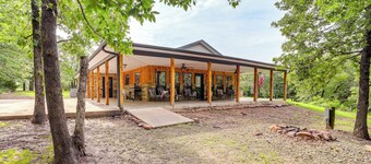 Lakefront Eufaula Vacation Rental w/ Private Dock