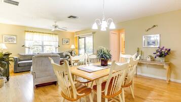 House (2 Bedrooms) | Interior