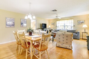 Nhà (2 Bedrooms) | Nội thất