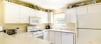 Lanai & Golf Cart: The Villages Vacation Rental!