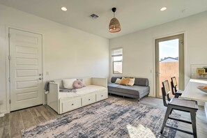 Apartment (1 Bedroom) | Interior