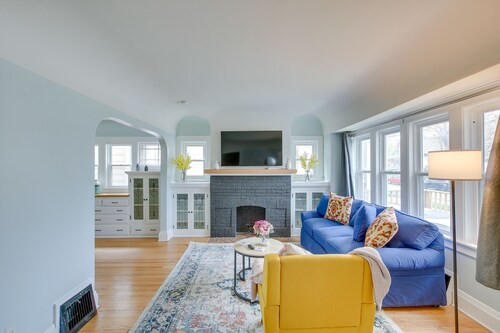 Updated Milwaukee Home, 3 Mi to Lake Michigan!