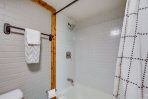 Hus (2 Bedrooms) | Bad