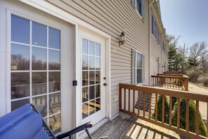 Property grounds - Charming Boone Townhome w/ Patio & Fire Pit! (Boone)