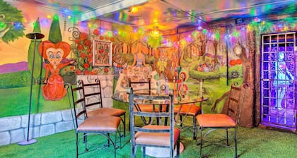 Colorful Bisbee Home w/ Patio ~ 1 Mi to Dtwn!