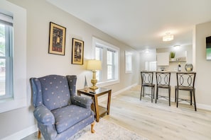 House (2 Bedrooms) | Interior