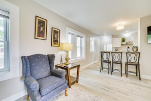 House (2 Bedrooms) | Interior