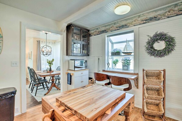 Cottage (2 Bedrooms) | Front of property