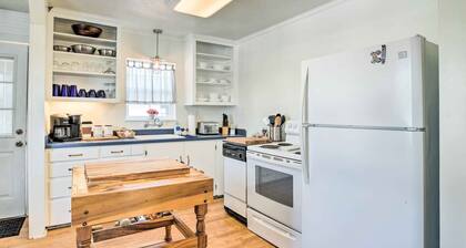 Charming Seaview Home w/ Bbq, Deck & Fire Pit