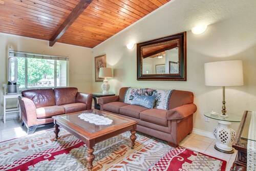 Explore, Work & Unwind: Pet-friendly Aloha Unit