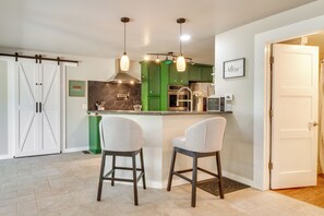 House (3 Bedrooms) | Interior - Charming Mountain Home Retreat: Walk to Marina! (Mountain Home)