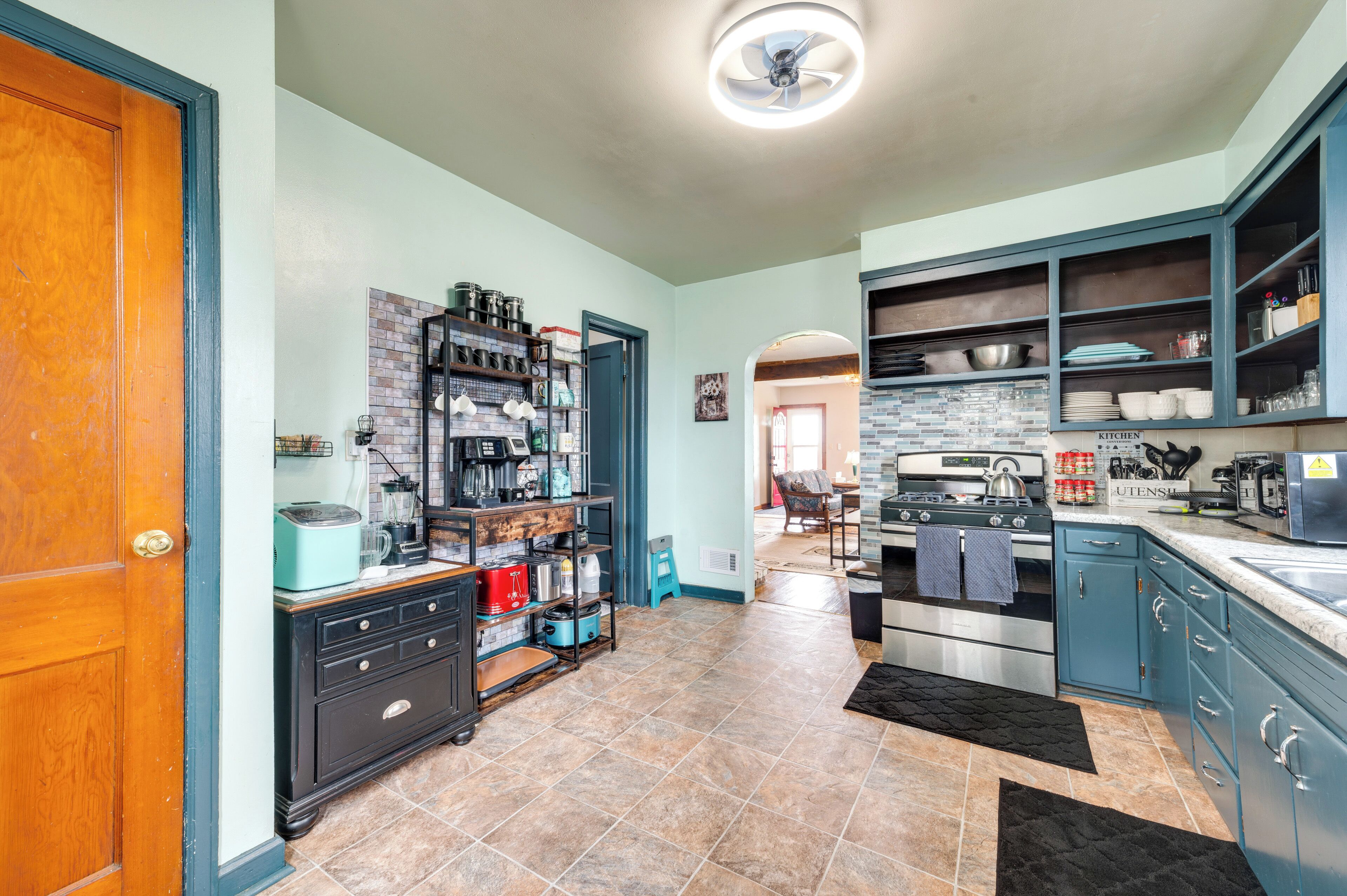 House (2 Bedrooms) | Interior