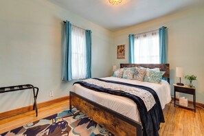 House (2 Bedrooms) | Interior - Charming Eagle Grove Farmhouse w/ Patio! (Eagle Grove)