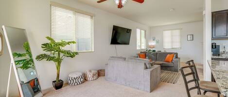 House (3 Bedrooms) | Interior