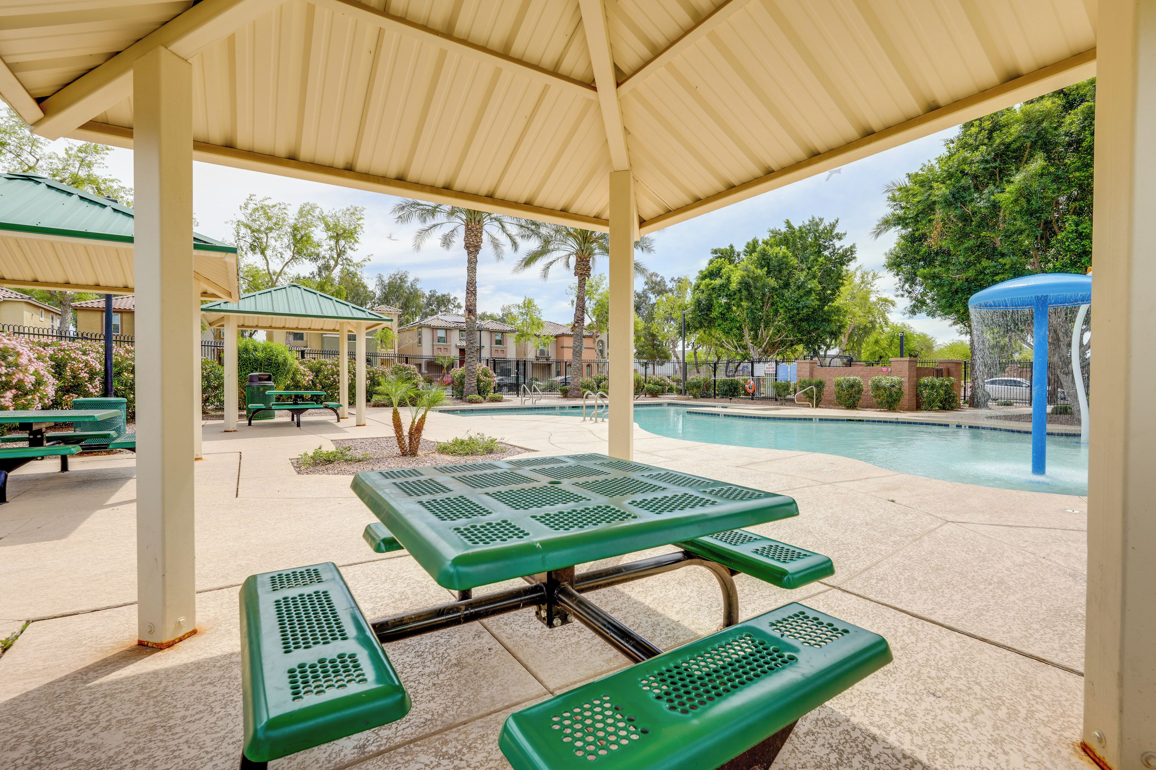 單棟房屋 (3 Bedrooms) | 內部