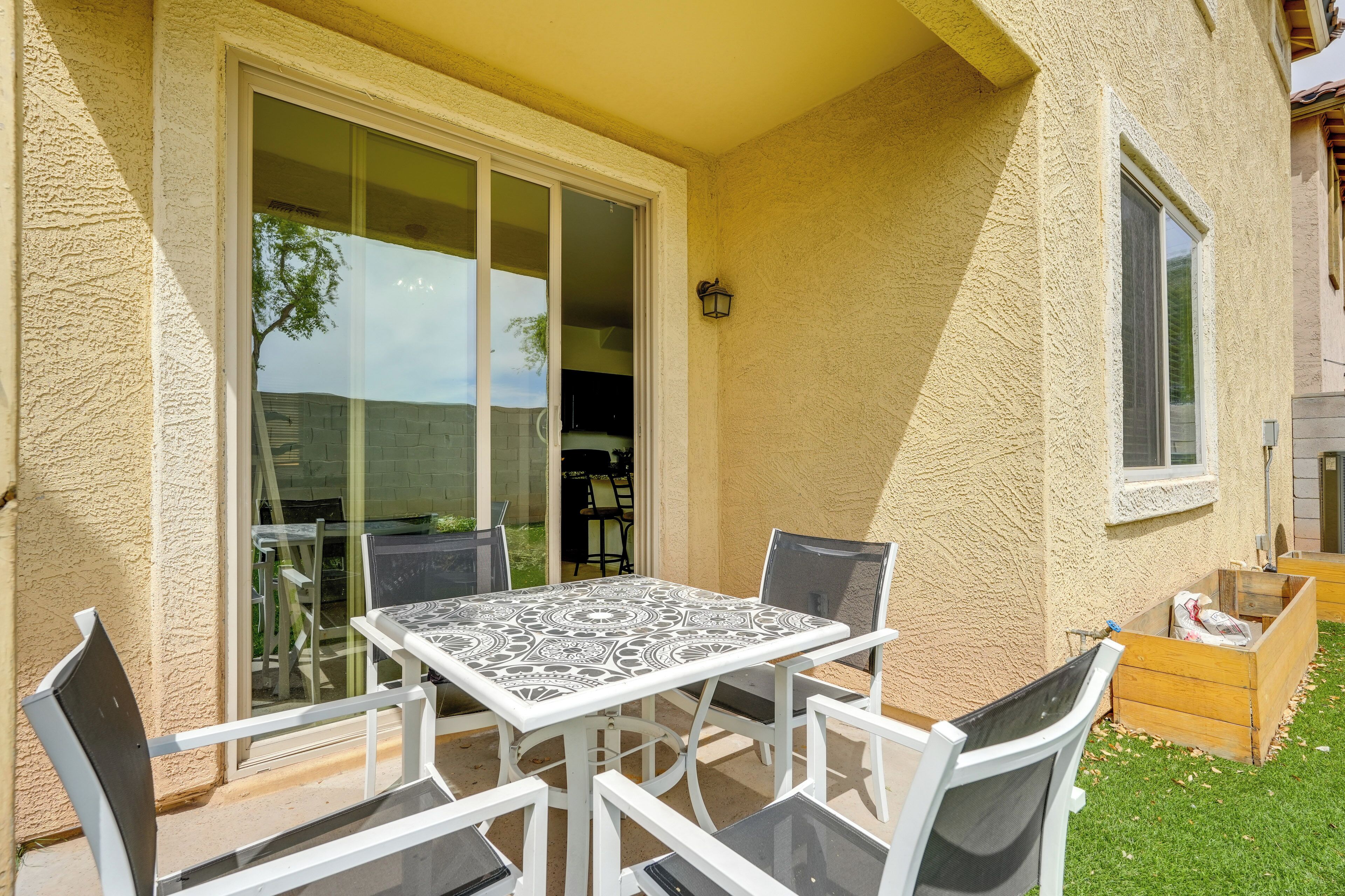 المنشأة من الداخل