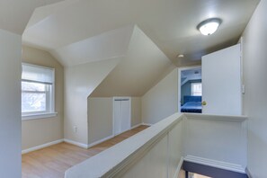 House (4 Bedrooms) | Interior - ~ 20 Mi to Manhattan: Quaint Clifton Home! (Clifton)