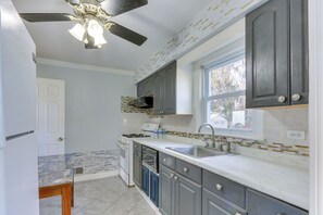 House (4 Bedrooms) | Interior - ~ 20 Mi to Manhattan: Quaint Clifton Home! (Clifton)