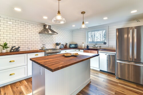 Quiet Waterfront Home: Ideal Maine Escape!