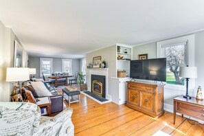 House (4 Bedrooms) | Interior