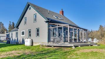 House (4 Bedrooms) | Interior