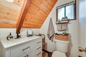 Interior - Deck & Grill: A-frame Cabin in Munds Park! (Munds Park)