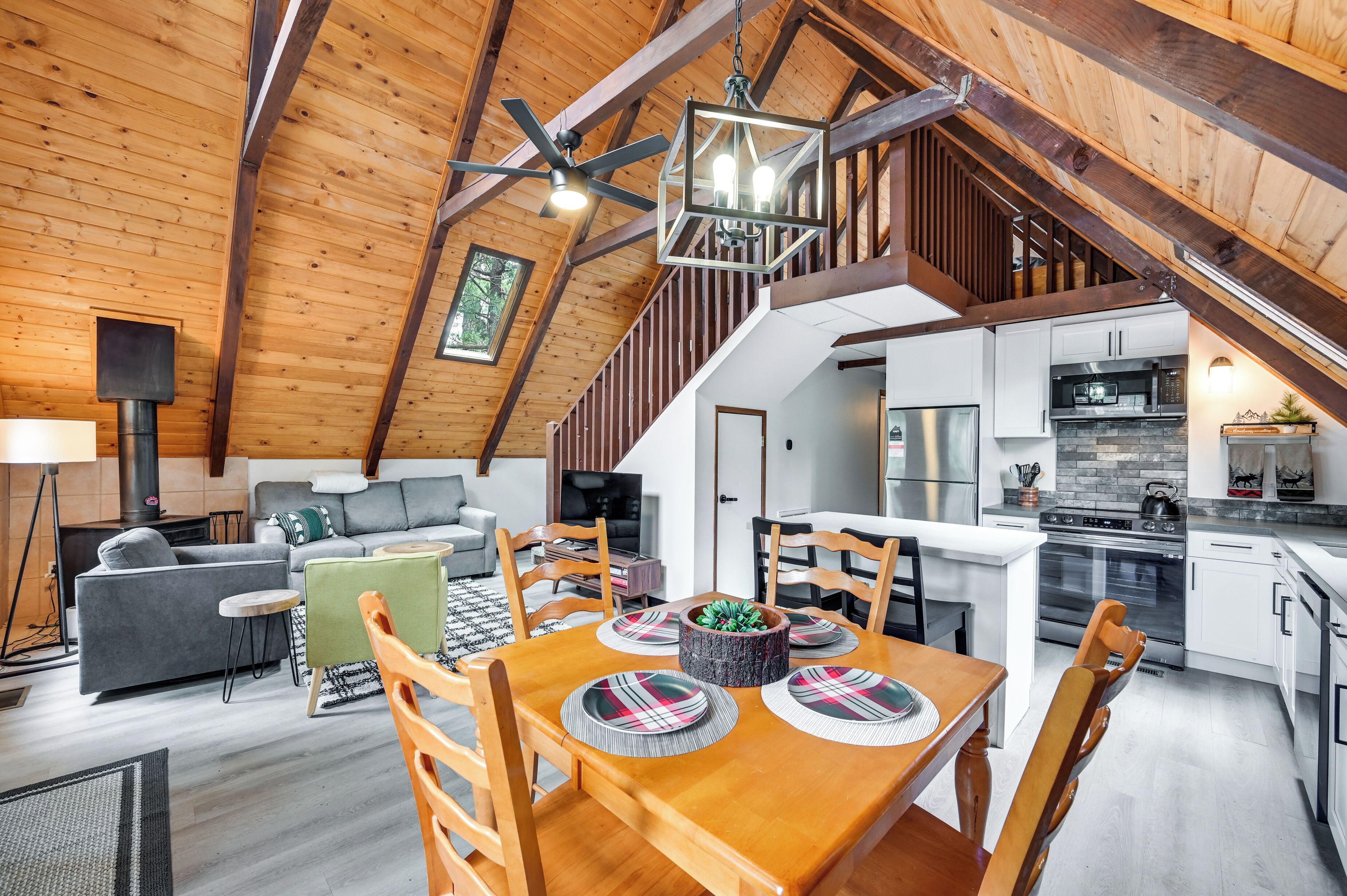 House (2 Bedrooms) | Interior