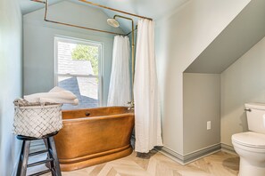House (4 Bedrooms) | Interior - Cozy Indianapolis Vacation Rental w/ Micro Farm! (Indianapolis)