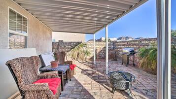 Hus (2 Bedrooms) | Terrasse/gårdhave