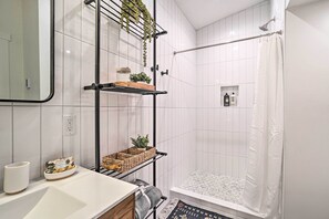 Apartment (0 Bedroom) | Interior - Cozy Flagstaff Studio w/ Patio - Near Dtwn! (Flagstaff)