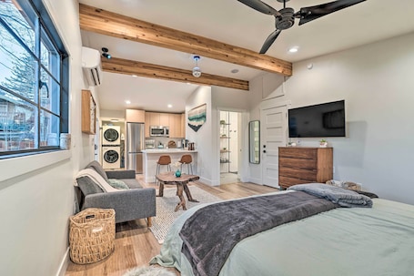 Apartment (0 Bedroom) | Interior