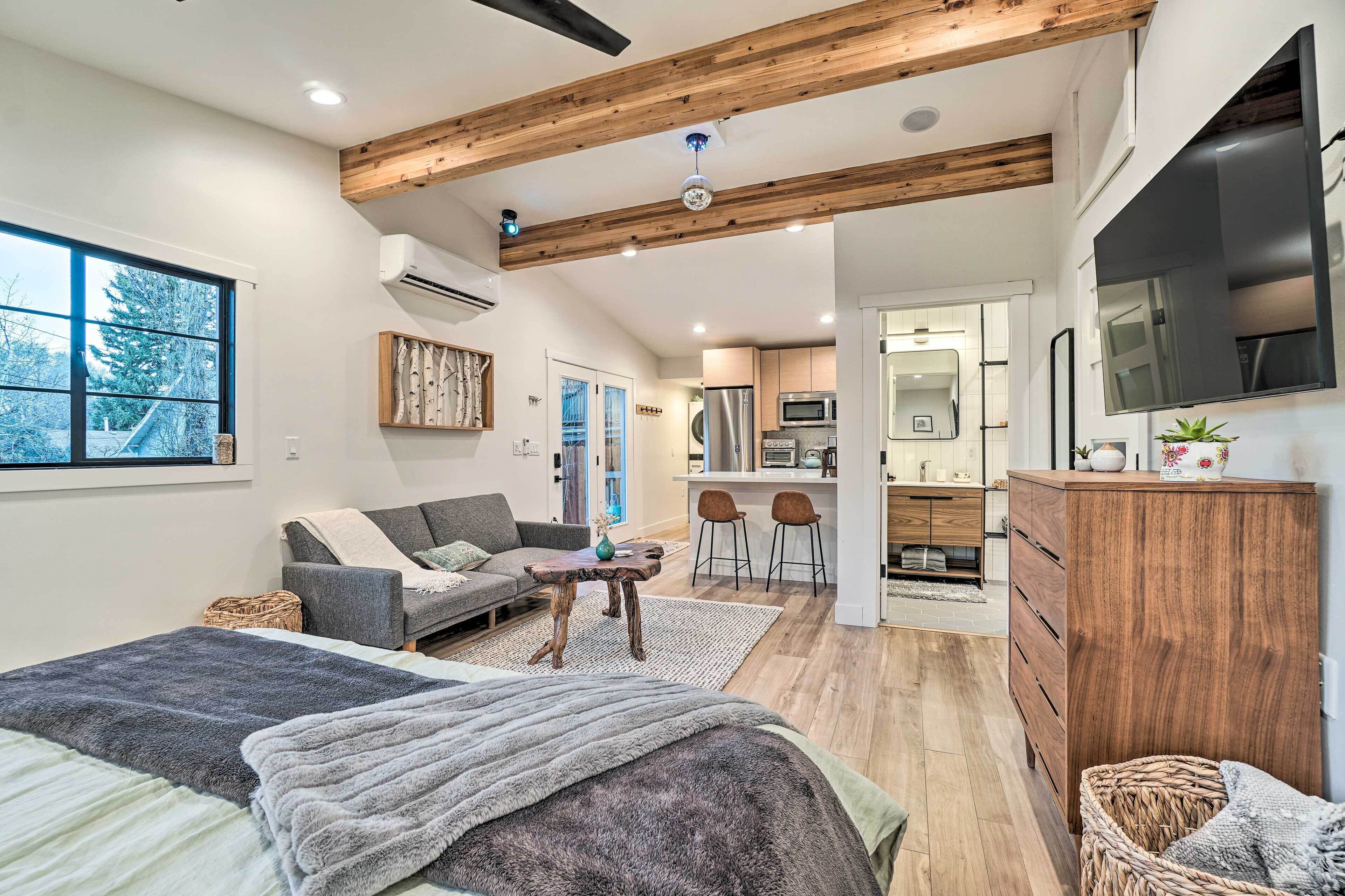 Apartment (0 Bedroom) | Interior