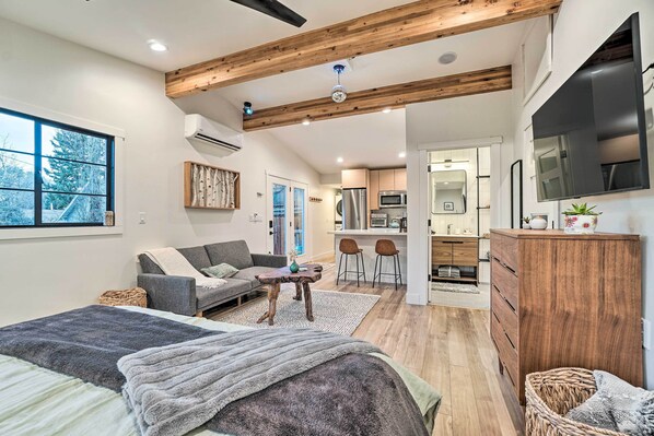 Apartment (0 Bedroom) | Interior - Cozy Flagstaff Studio w/ Patio - Near Dtwn! (Flagstaff)