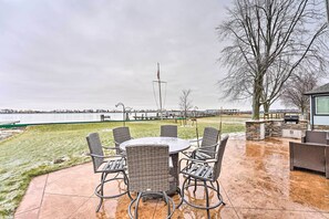 House (2 Bedrooms) | Interior - Waterfront East China Home w/ Dock & Patio! (East China)